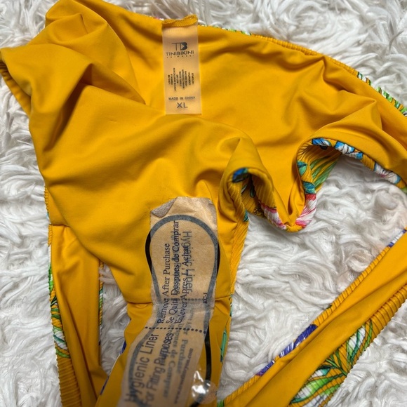 💛💛NWT- CUTE TINIBIKINI SWIMWEAR YELLOW WITH FLORAL BIKINI SZ XL💛💛 - Picture 4 of 5